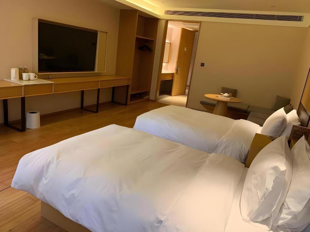 Ji Hotel Shanghai The Bund Tiantong Road Экстерьер фото