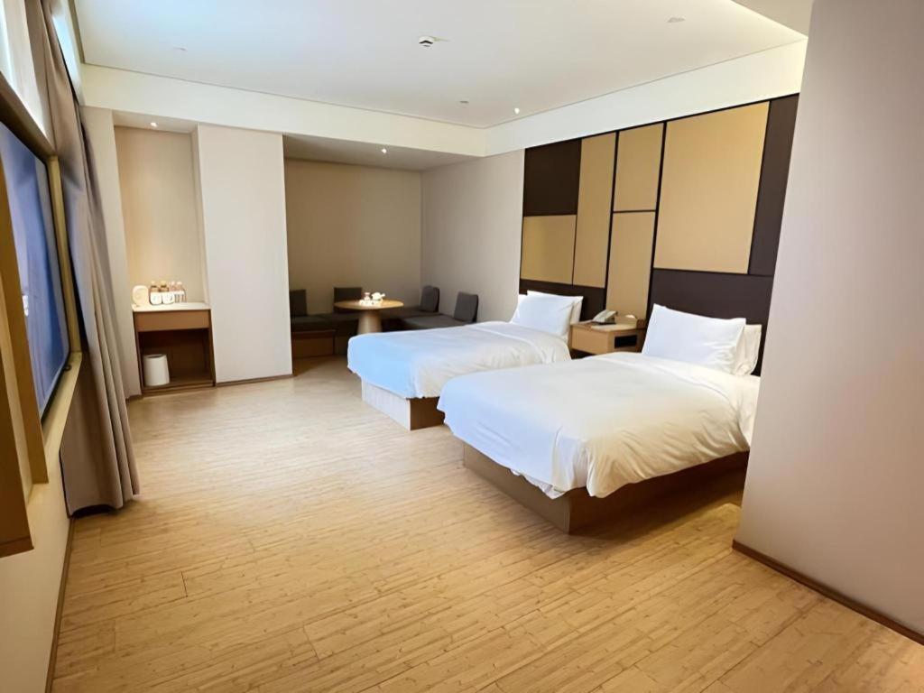 Ji Hotel Shanghai The Bund Tiantong Road Экстерьер фото